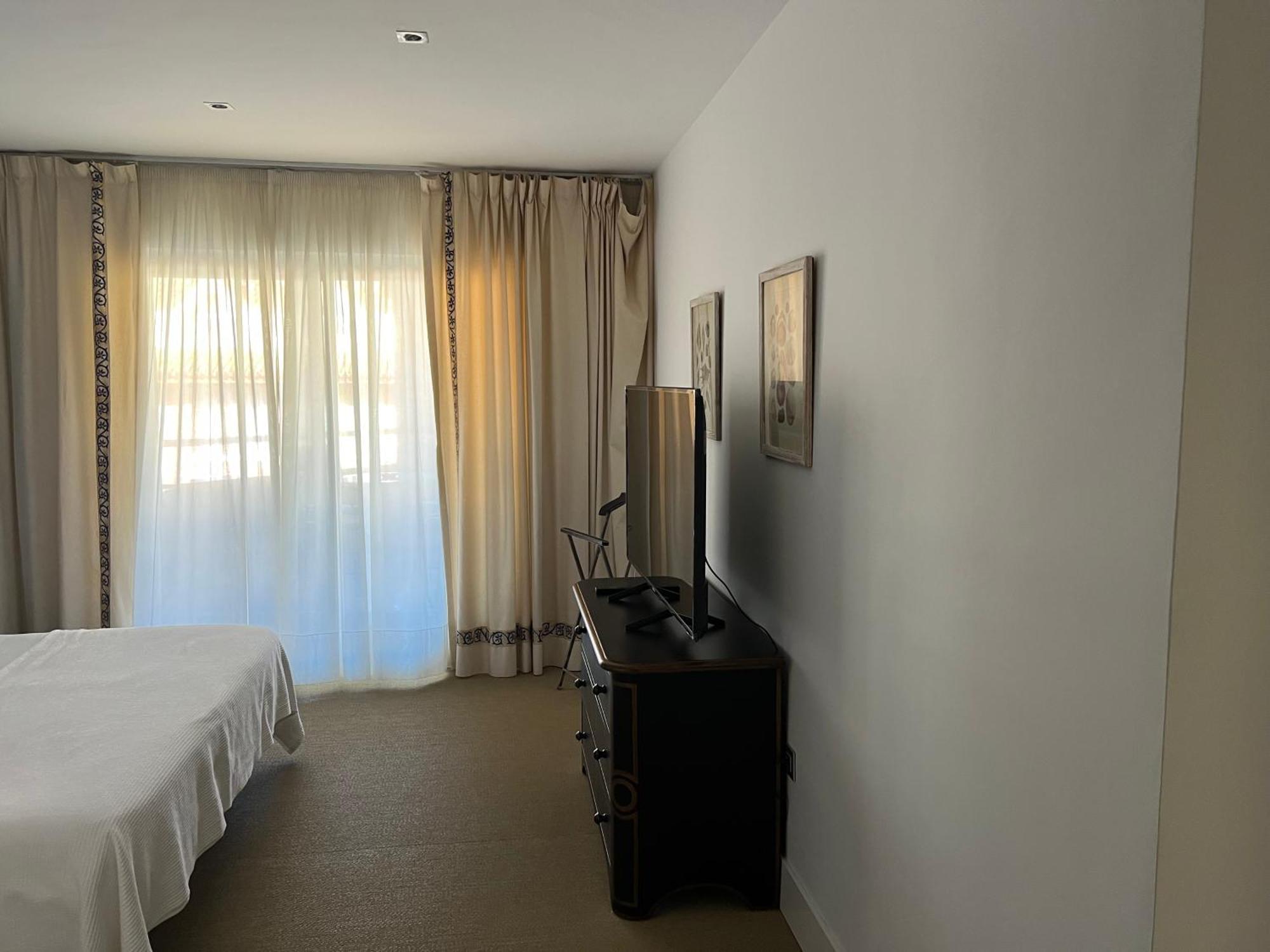 Apartamento Puerto Sotogrande Marina Екстериор снимка